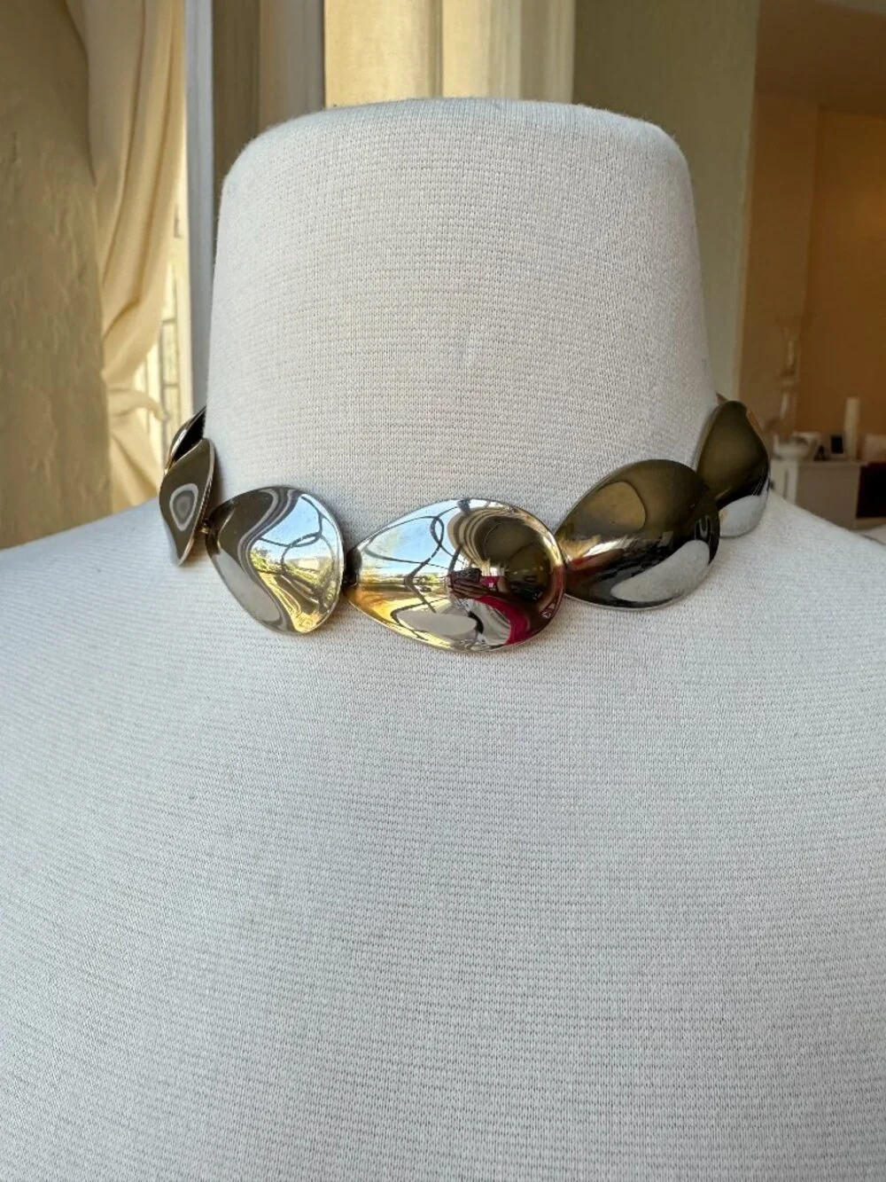 Vintage Silver Tone Sculptural Teardrop Collar Choker Necklace 14.5”